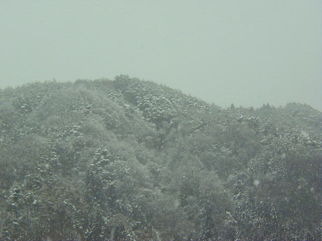 ◆山に雪が降る◆